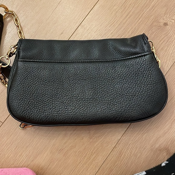 Black Tory Burch bag with gold hardware - Picture 4 of 4